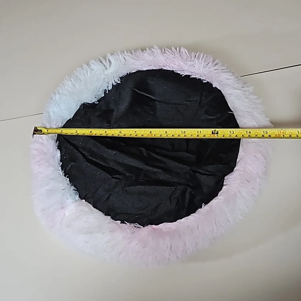 Calming Soft Light Pastel Small Pet Bed NWOT